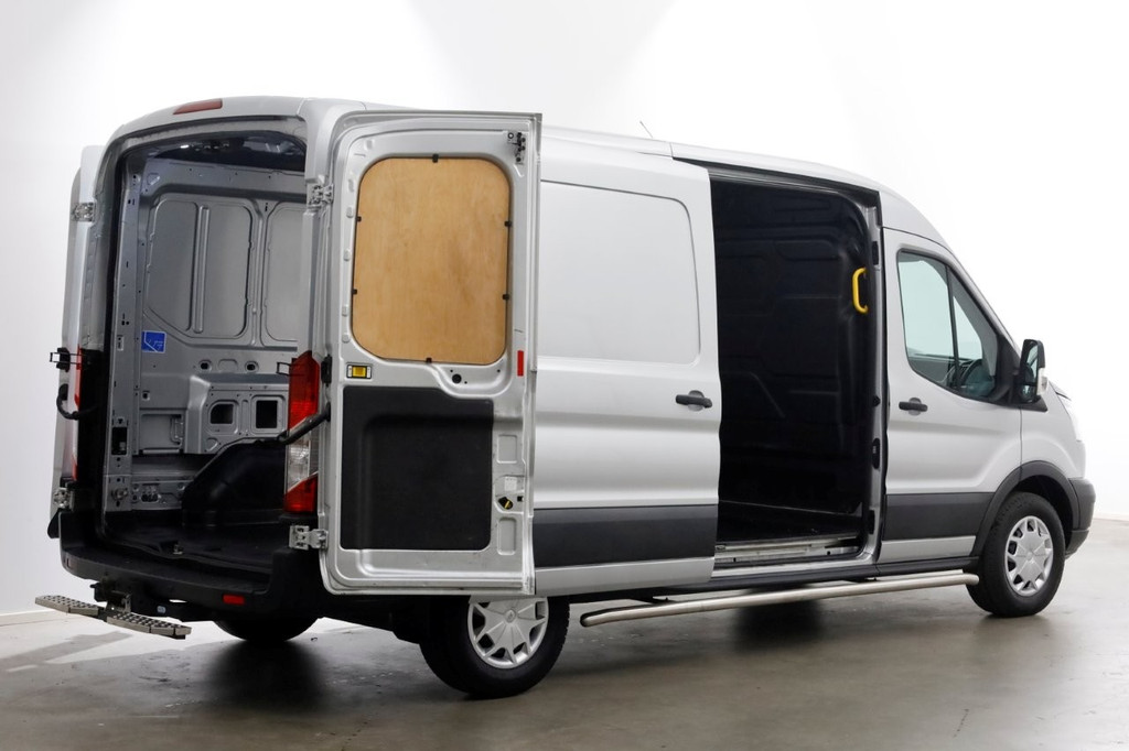 Ford Transit 350 2.0 TDCI 130pk E6 L3H2 Trend Airco/Camera/Trekhaak 2800kg 02-2019 13