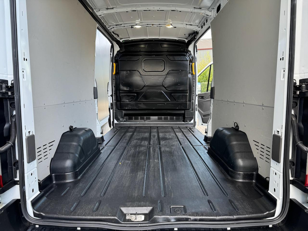 Ford Transit 350 2.0 TDCI 130pk L3H2 Trend AUTOMAAT | 2 X SCHUIFDEUR | Camera | DAB | Cruise | Bluetooth | Airco | EURO6 10