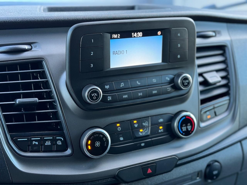 Ford Transit 350 2.0 TDCI 130pk L3H2 Trend AUTOMAAT | 2 X SCHUIFDEUR | Camera | DAB | Cruise | Bluetooth | Airco | EURO6 19