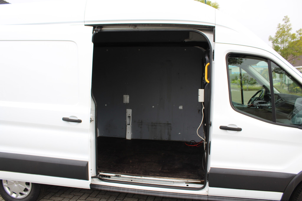 Ford Transit 350 2.0 TDCI 170PK Euro6 L3H3 Trend â 2800KG trekhaak 12