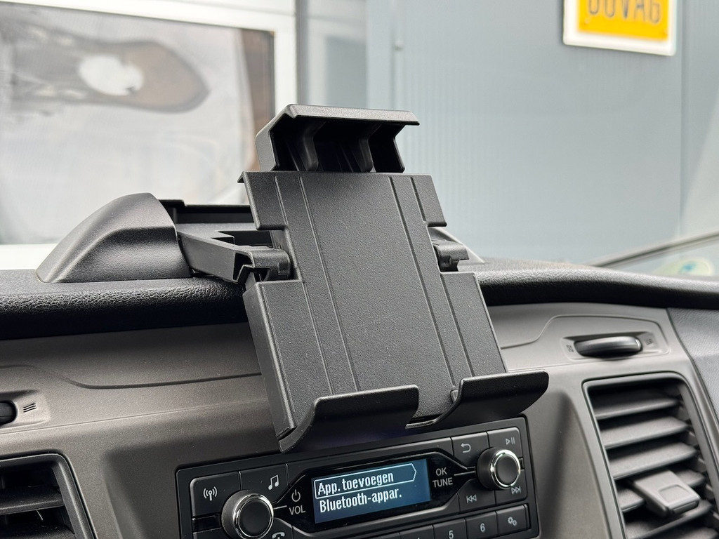 Ford Transit 350 2.0 TDCI L2H1 DC Trend 4WD | Open laadbak | Bluetooth | Kunstleder | 7-pers | Cruise| Radio | Airco | AWD 4x4 21
