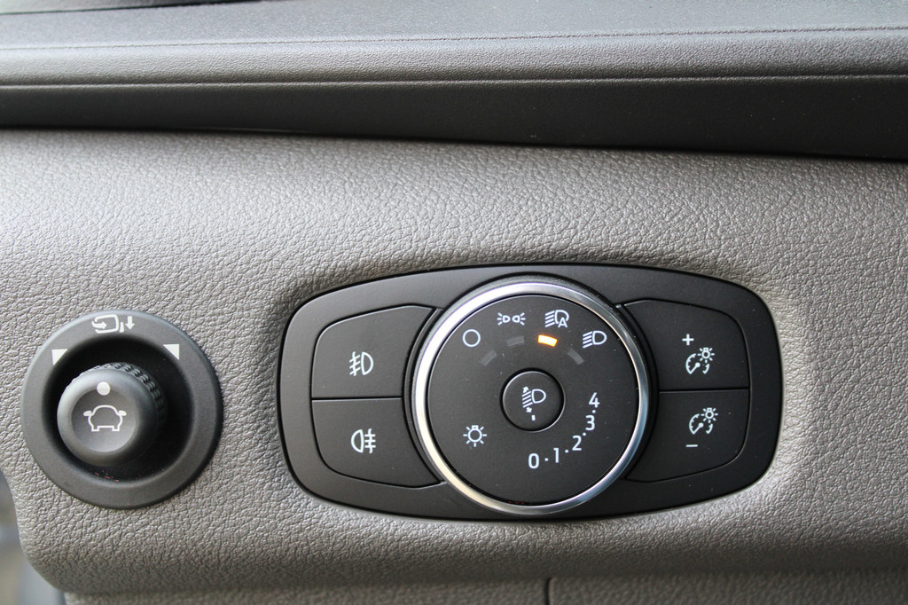 Ford Transit 350 2.0 TDCI L2H2 Limited 165pk - Adaptive Cruise - Xenon - Navi - Blind Spot - 360 camera - Rijklaar 17