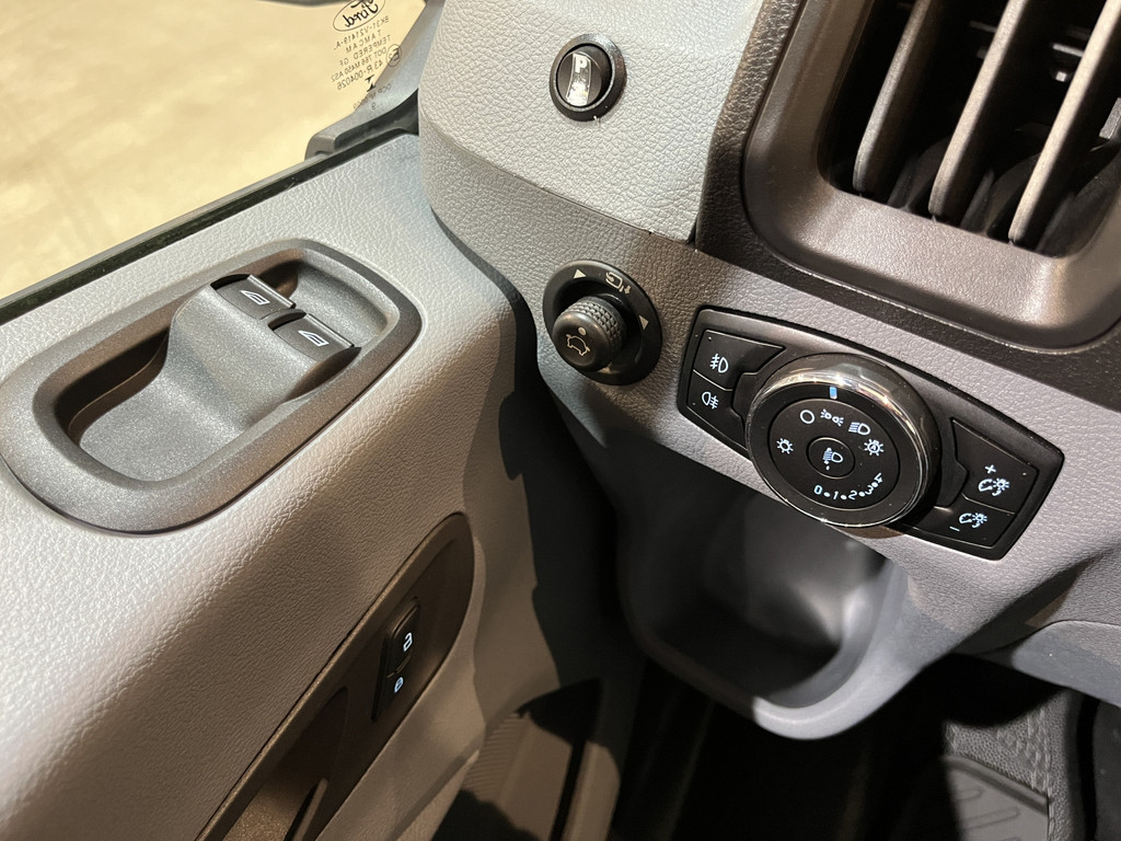 Ford Transit 350 2.0 TDCI L2H2 Trend 130 PK Automaat Servicebus / Sortimo Inrichting / Euro 6 / Airco / Cruise Control / Camera / 3-Zits / 83.500 KM !! 11