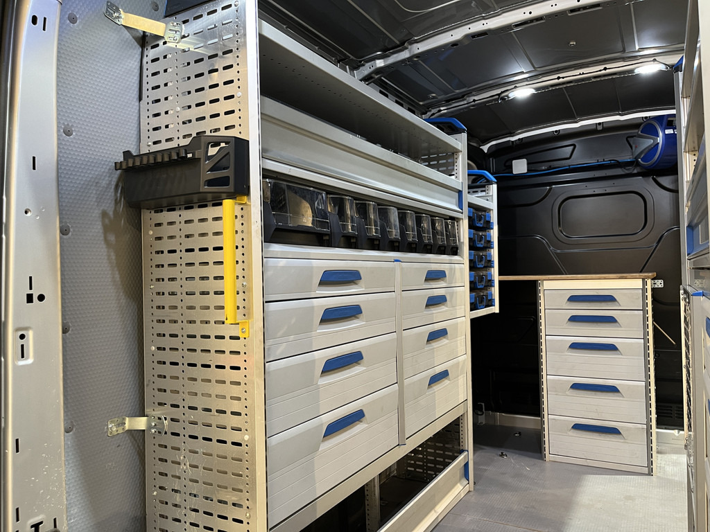 Ford Transit 350 2.0 TDCI L2H2 Trend 130 PK Automaat Servicebus / Sortimo Inrichting / Euro 6 / Airco / Cruise Control / Camera / 3-Zits / 83.500 KM !! 14