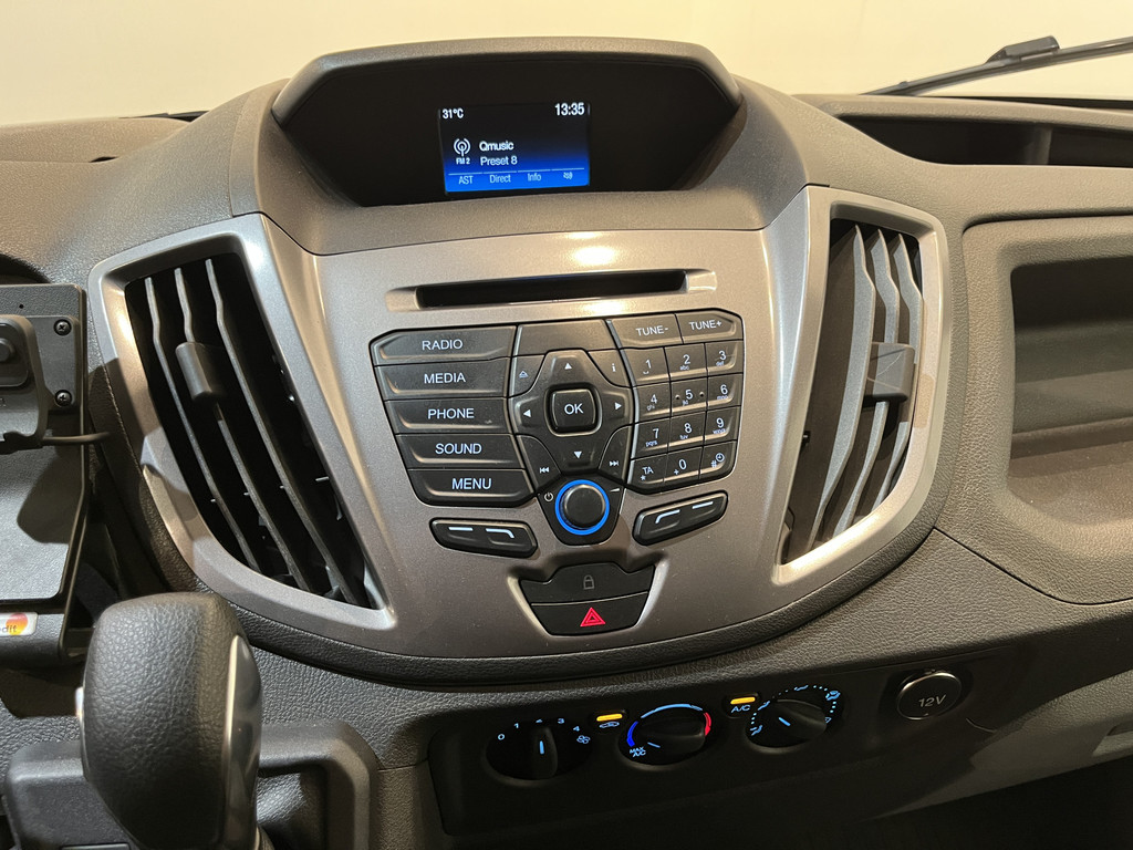 Ford Transit 350 2.0 TDCI L2H2 Trend 130 PK Automaat Servicebus / Sortimo Inrichting / Euro 6 / Airco / Cruise Control / Camera / 3-Zits / 83.500 KM !! 9