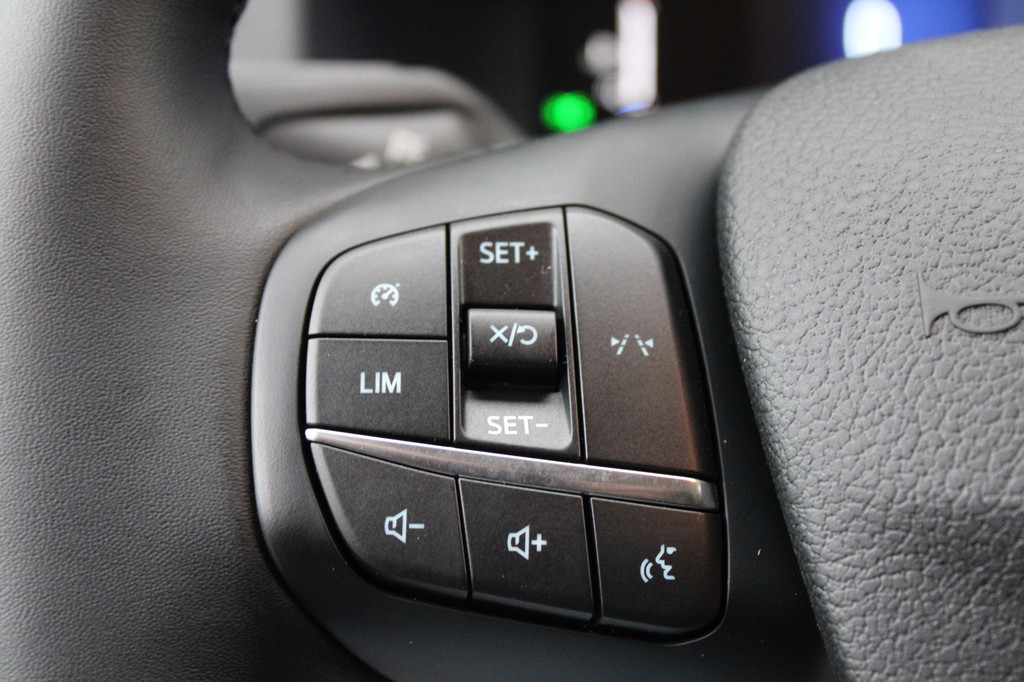 Ford Transit 350 2.0 TDCI L2H2 Trend 130pk Trend - Facelift - Xenon - Carplay - Android - Camera - Airbag Passagier - Rijklaar 19