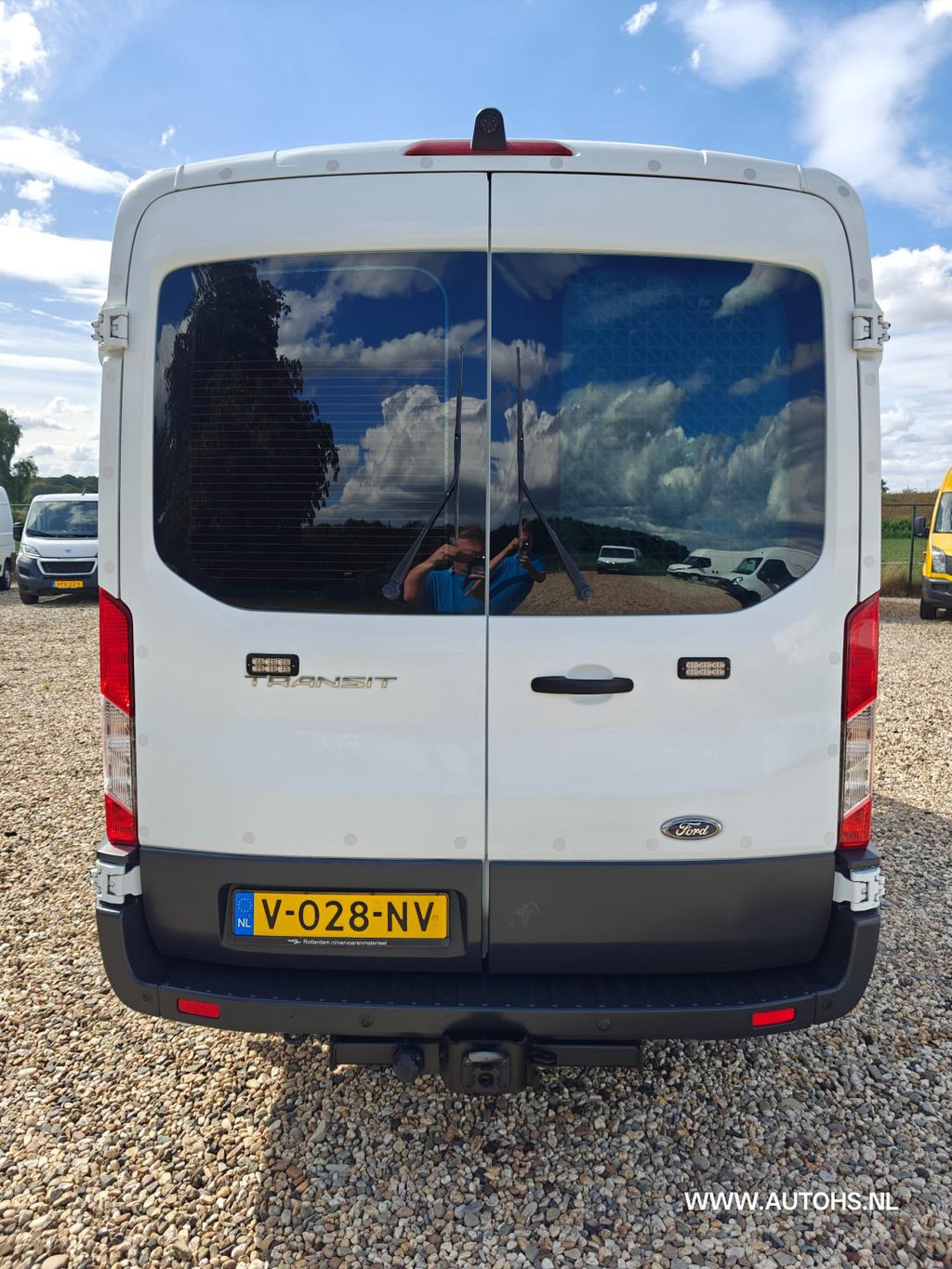 Ford Transit 350 2.0 TDCI L2H2 Trend , 1e Eig , Ex overheid , Euro 6 , Airco, Camera , cruise , in pracht staat. 8