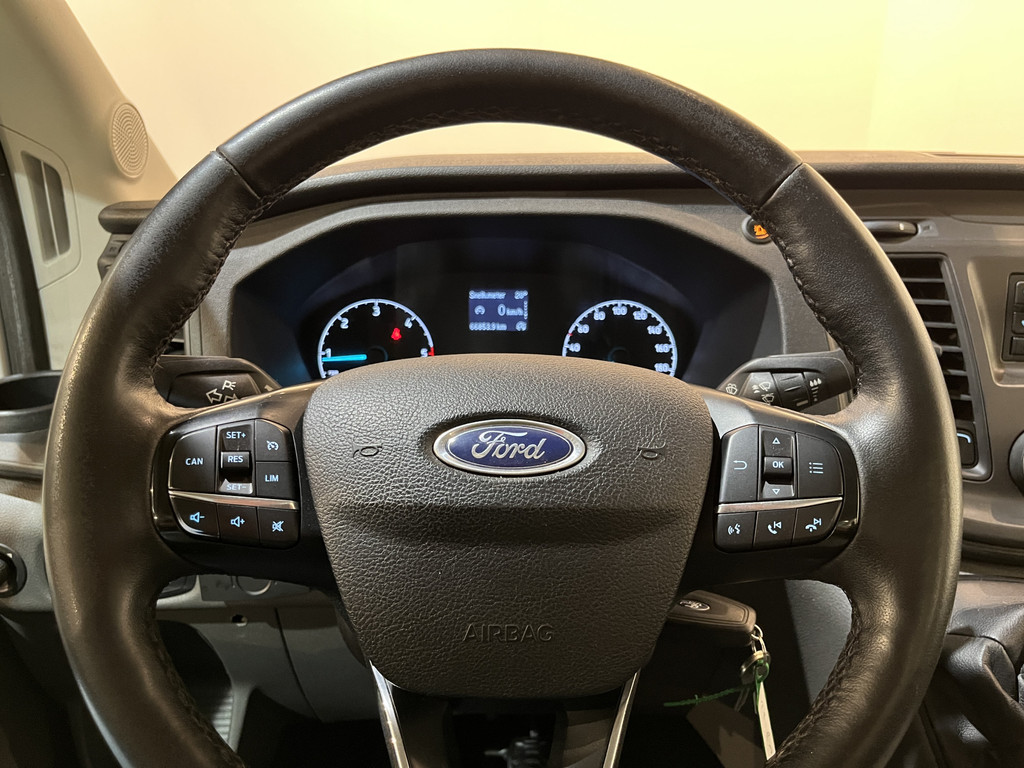 Ford Transit 350 2.0 TDCI L2 Trend RWD Open Laadbak / Maxilift kraan / Euro 6 / Trekhaak 3.000 KG / Dubbel Lucht / Airco / Cruise Control / 3-Zits / 67.000 KM !! 12