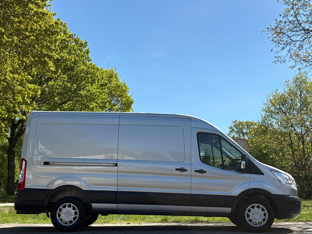 Ford Transit 350 2.0 TDCI L3H2 AUTOMAAT - Camera - Voorruitverw - Airco - Trekhaak - drie zitplaatsen - APPLE CARPLAY 6