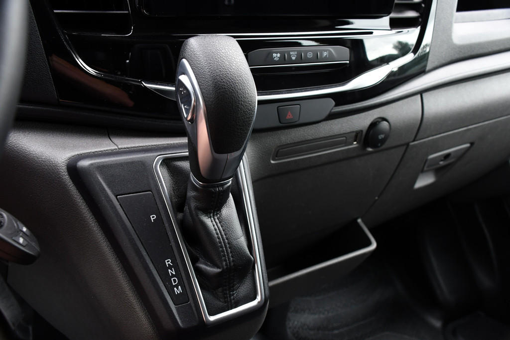 Ford Transit 350 2.0 TDCI L3H2 DC Raptor Grill Cruise, Camera, Carplay, Automaat, Sensoren, Trekhaak, NAVI, Multimedia, Uniek! 20