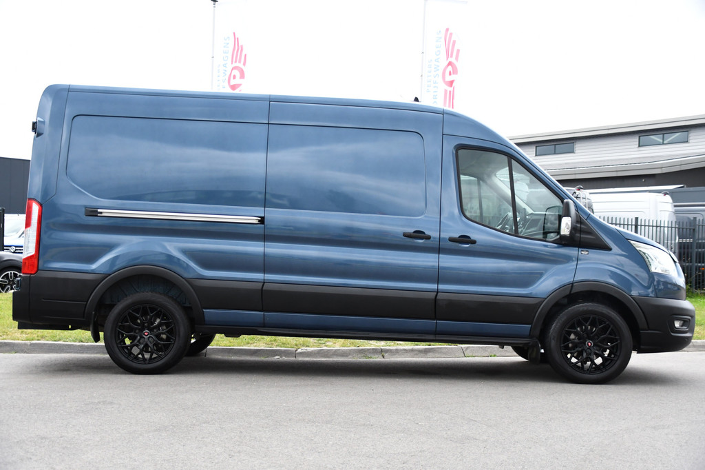 Ford Transit 350 2.0 TDCI L3H2 Raptor Edition Camera, Cruise, Carplay, 130pk, Automaat, Trekhaak, Multimedia, 10