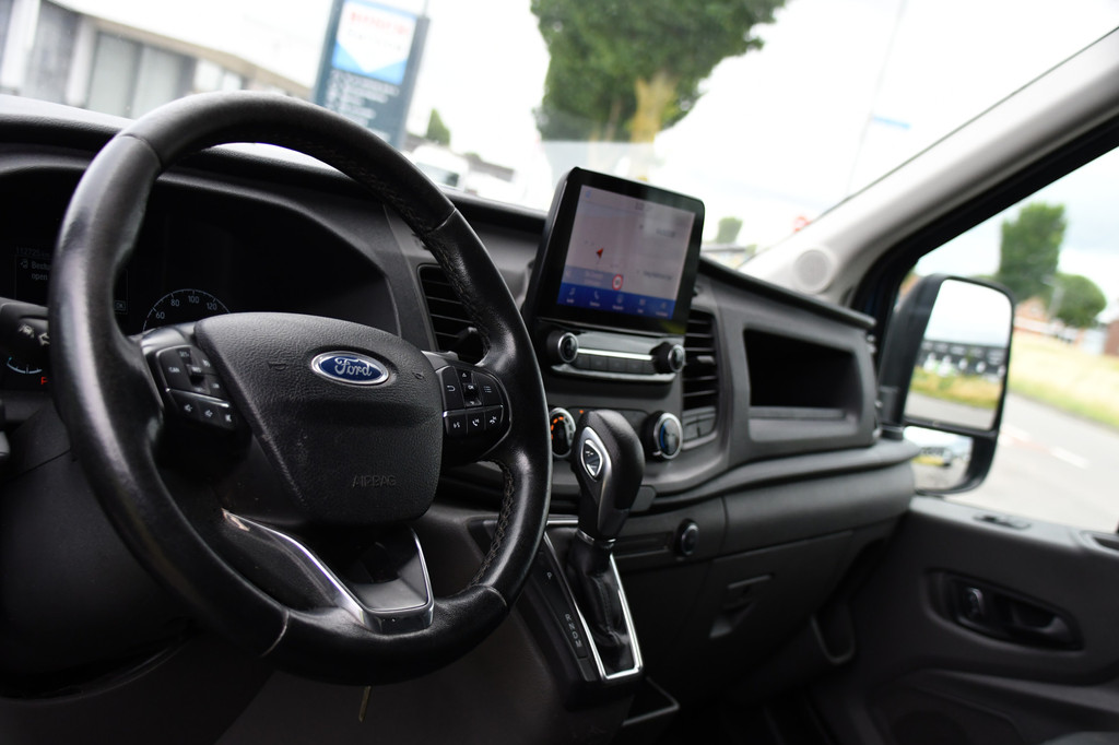 Ford Transit 350 2.0 TDCI L3H2 Raptor Edition Camera, Cruise, Carplay, 130pk, Automaat, Trekhaak, Multimedia, 12