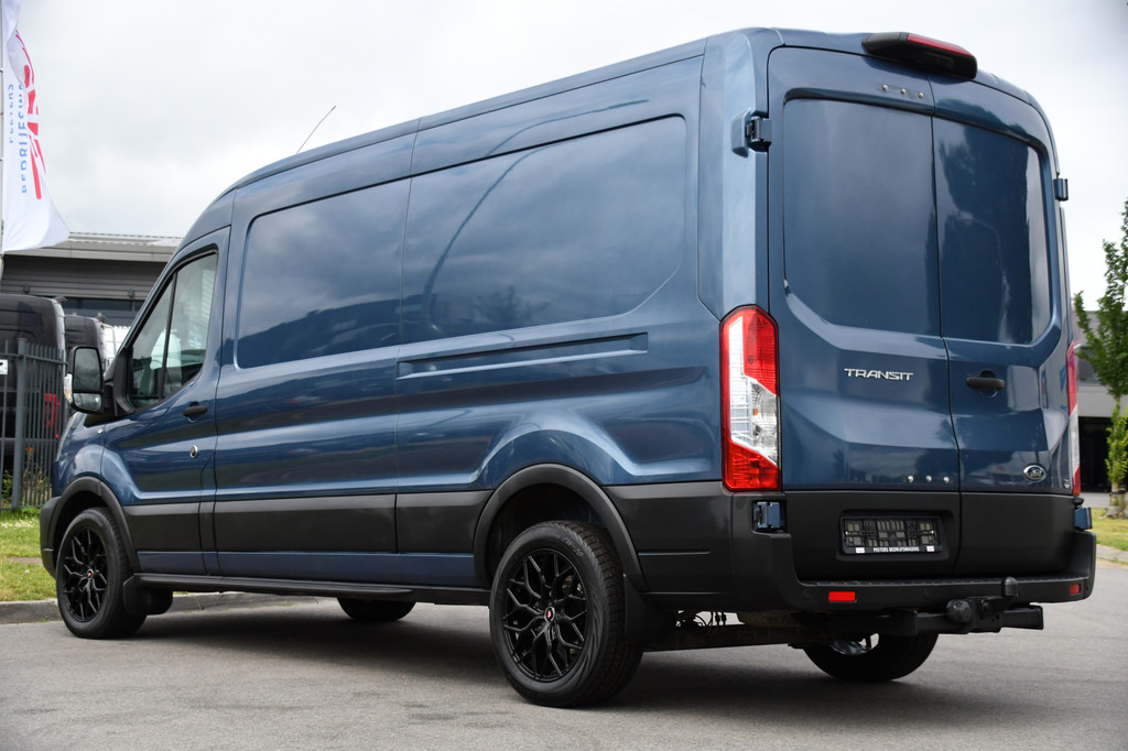 Ford Transit 350 2.0 TDCI L3H2 Raptor Edition Camera, Cruise, Carplay, 130pk, Automaat, Trekhaak, Multimedia, 3