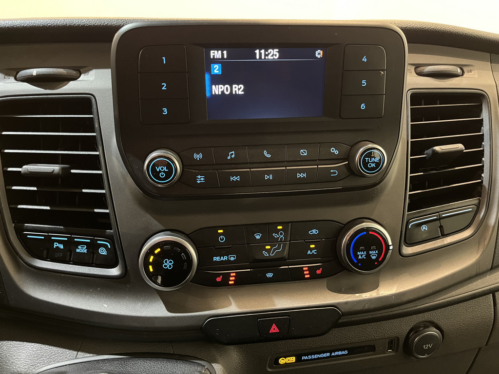 Ford Transit 350 2.0 TDCI L3H2 Trend 130 PK DC Dubbel Cabine / Euro 6 / Airco / Schuifdeur L + R / Cruise Control / Trekhaak / Camera 10