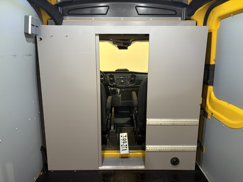 Ford Transit 350 2.0 TDCI L3H2 Trend 130 PK / Euro 6 / Airco / Cruise Control / Trekhaak / PDC 18