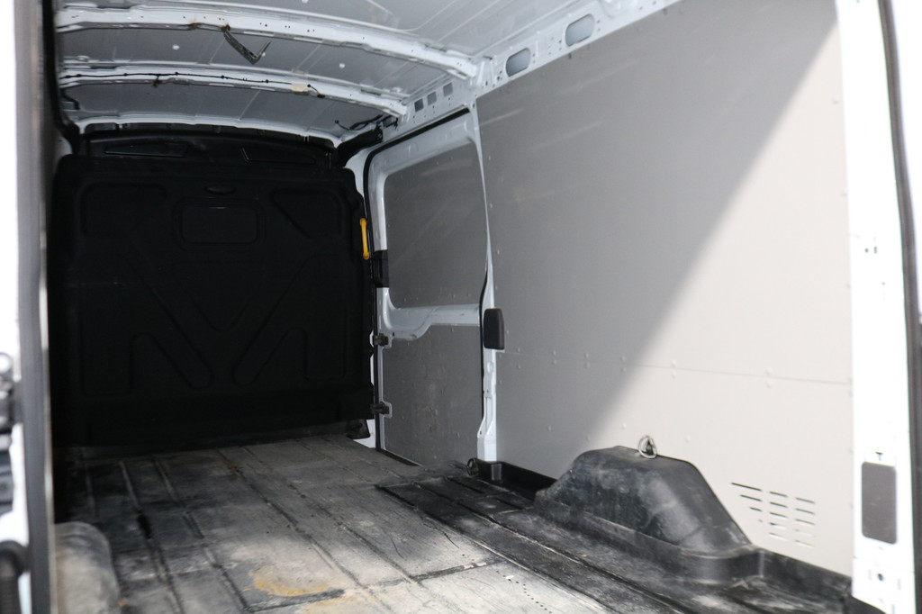 Ford Transit 350 2.0 TDCI L3H2 Trend RWD 13