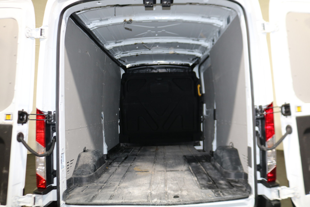 Ford Transit 350 2.0 TDCI L3H2 Trend RWD 3
