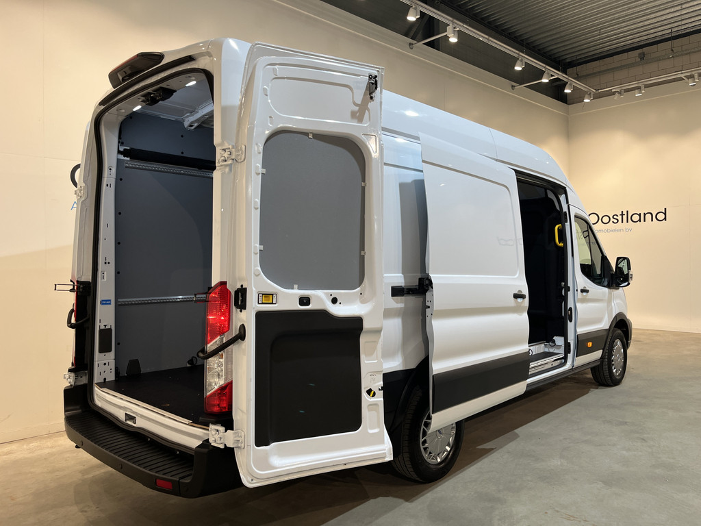 Ford Transit 350 2.0 TDCI L4H3 130 PK RWD / Euro 6 / Cruise Control / Camera / 3-Zits / 31.300 KM !! 2