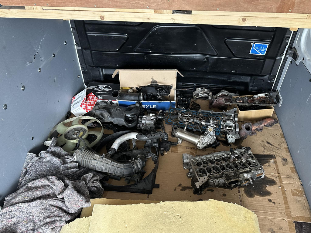 Ford Transit 350 2.0 TDCI L4H3 Trend RWD MOTOR DEFECT 12