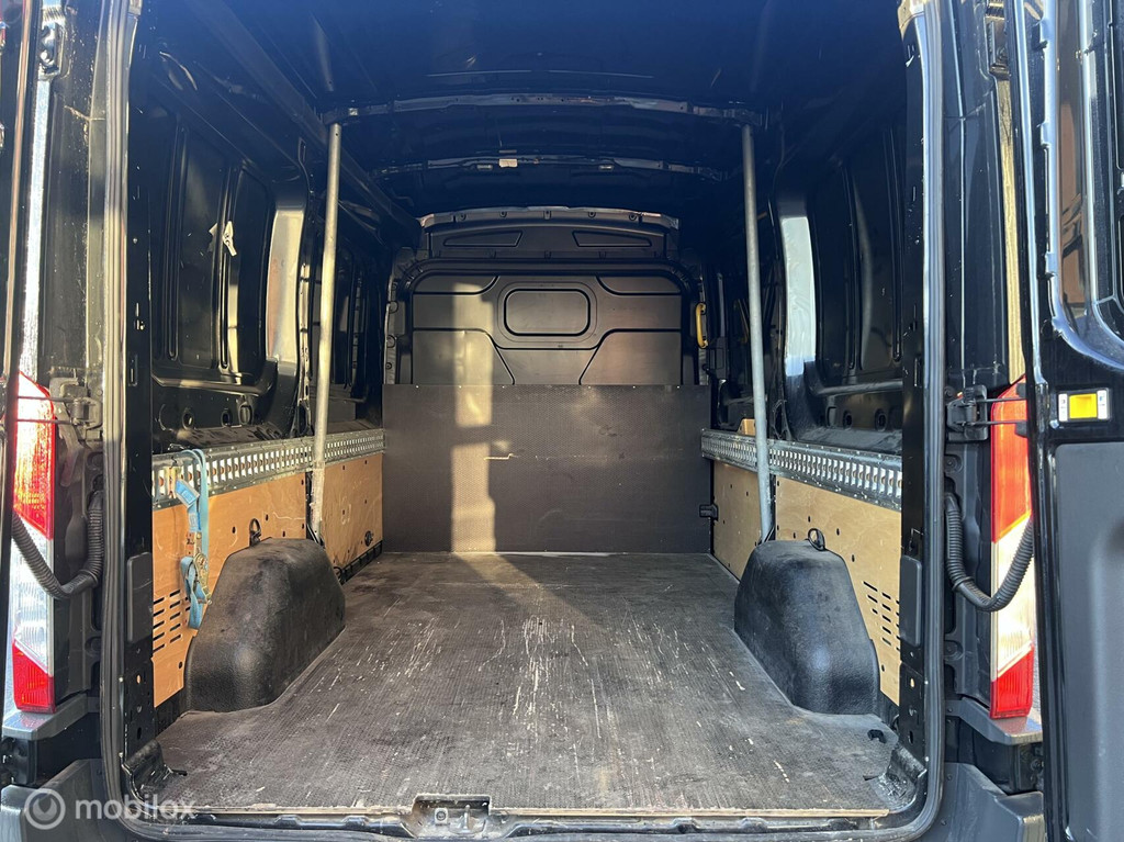 Ford Transit 350 2.2 TDCI L2H2 Trend 13