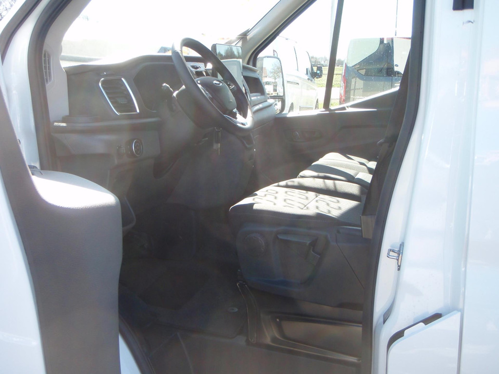 Ford Transit 350L Dubbele Cabine 15 km 12 inch scherm Trend 12