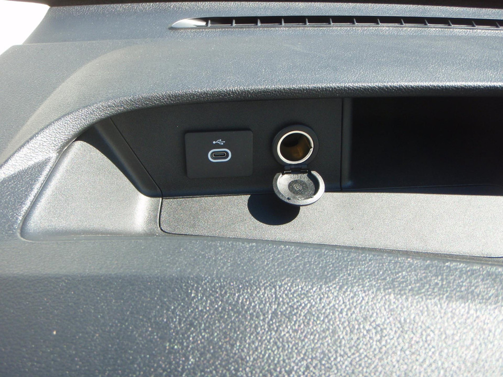 Ford Transit 350L Dubbele Cabine 15 km 12 inch scherm Trend 15