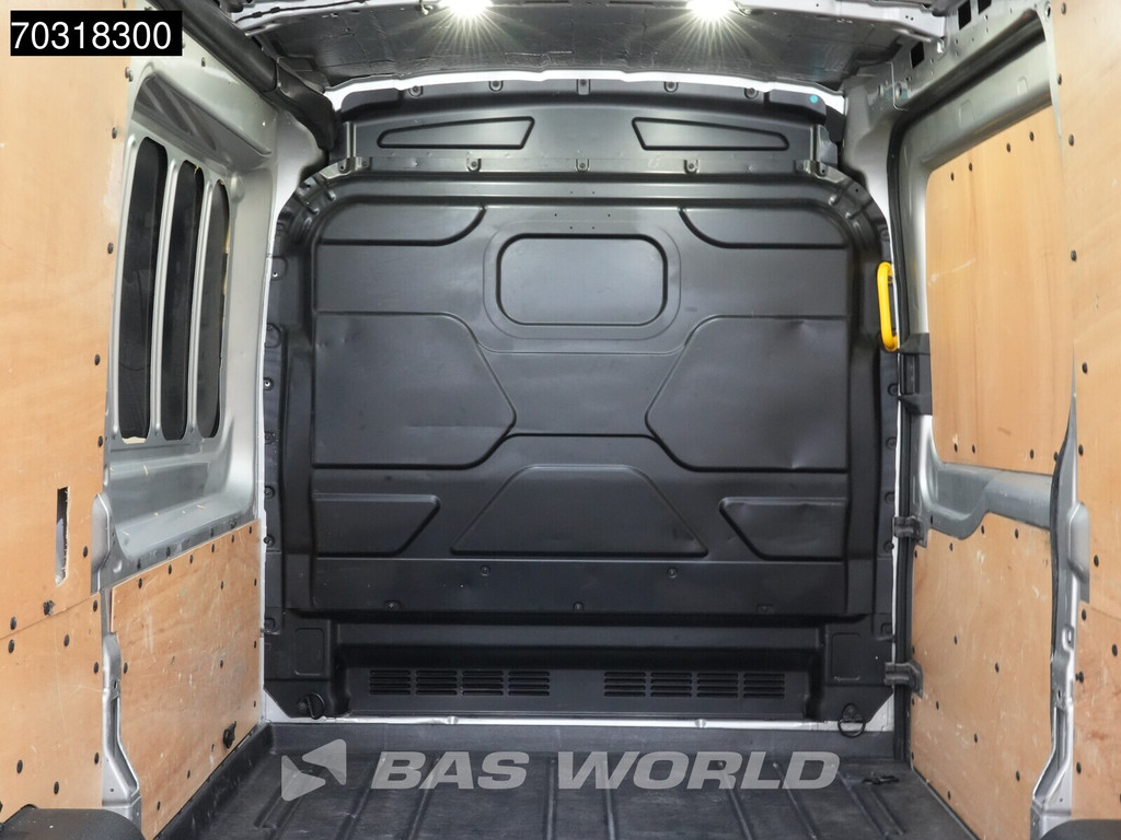 Ford Transit 130pk Automaat L2H2 Trekhaak ACC Navi Airco Camera Parkeersensoren v+a APK 03-2027 Euro6 L2 Airco Trekhaak 10