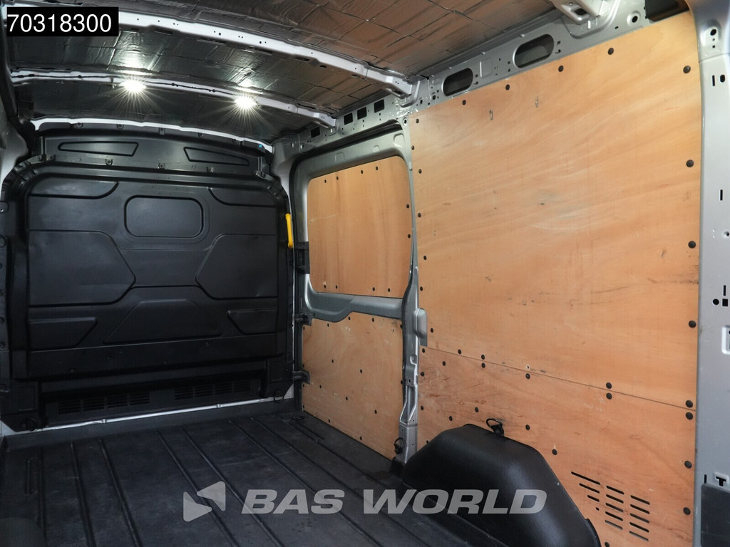 Ford Transit 130pk Automaat L2H2 Trekhaak ACC Navi Airco Camera Parkeersensoren v+a APK 03-2027 Euro6 L2 Airco Trekhaak 12