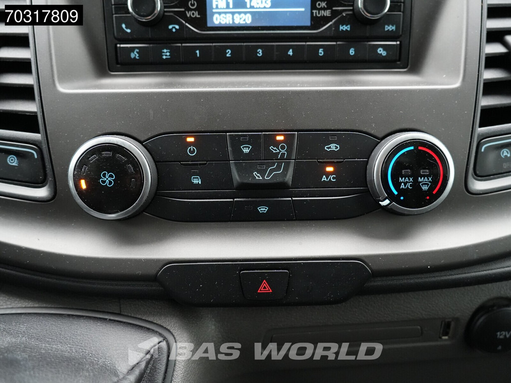 Ford Transit 130pk Bakwagen met Achterdeuren Airco Cruise Meubelbak Koffer Euro6 Airco Cruise control 17