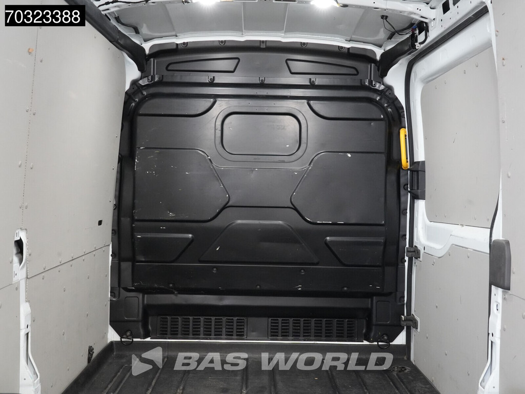Ford Transit 130pk L2H2 Airco Cruise Parkeersensoren v+a Euro6 L2 Airco Cruise control 10
