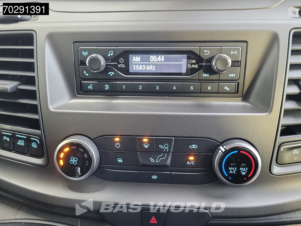 Ford Transit 130pk L2H2 Nieuw! Airco Cruise Parkeersensoren Trend L2 10m3 Airco Cruise control 10