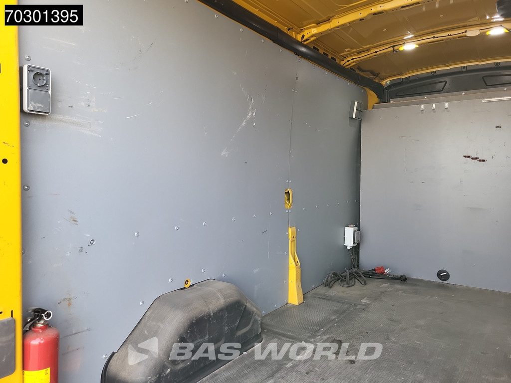 Ford Transit 130pk L3H2 Trekhaak Airco Cruise Parkeersensoren v+a APK 04-2026 Euro6 L3 Airco Trekhaak Cruise control 8