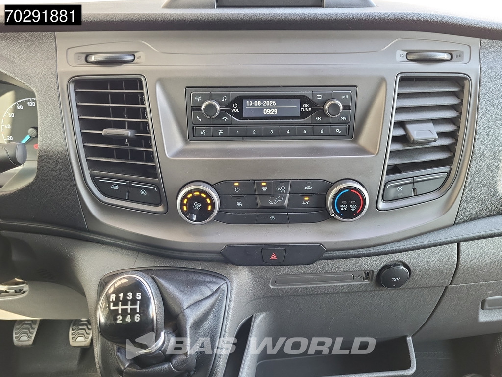 Ford Transit 130pk Laadklep Bakwagen Airco Cruise Euro6 Meubelbak Koffer 19m3 Airco Cruise control 15
