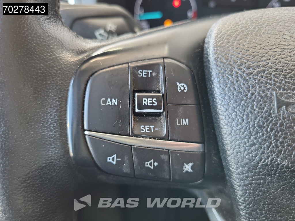 Ford Transit 185pk Automaat L3H2 Limited Edition Xenon Navi Airco Cruise 10 Scherm Camera Parkeersensoren L3 10m3 Airco Cruise control 18