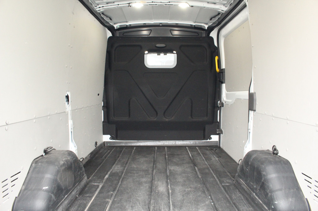 Ford Transit 290 2.0TDCI 130pk L2H2 Trend | Trekhaak | Ramen Achter | Stoelverwarming | Cruise | Lease 396,- p/m 9