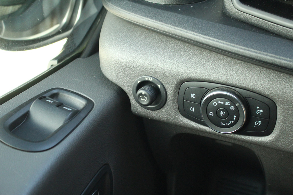 Ford Transit 350 2.0TDCI 130pk L2H2 Trend | Camera | Airco | Cruise | Lease 324,- p/m 18