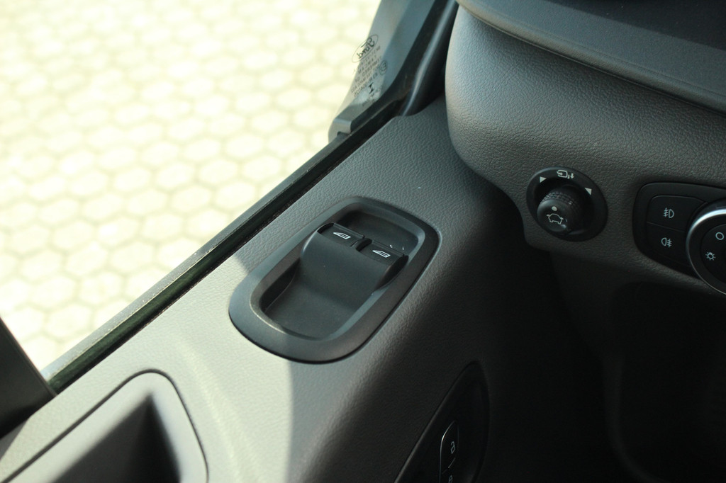 Ford Transit 350 2.0TDCI 130pk L4H1 Trend | Bakwagen | Trekhaak | Cruise | Lease 396,- p/m 16
