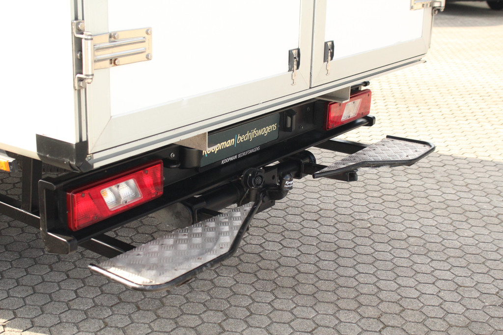 Ford Transit 350 2.0TDCI 130pk L4H1 Trend | Bakwagen | Trekhaak | Cruise | Lease 396,- p/m 9