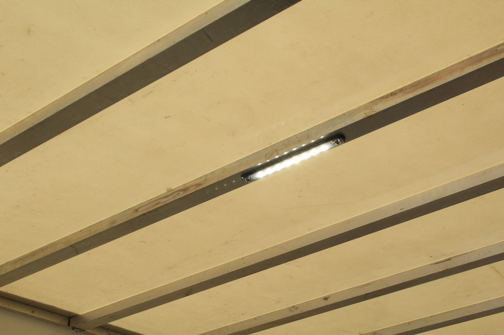 Ford Transit 350 2.0TDCI 170pk L4H1 RWD Bakwagen | DHollandia Laadklep 750kg | Camera | Cruise | Lease 466,- p/m 14