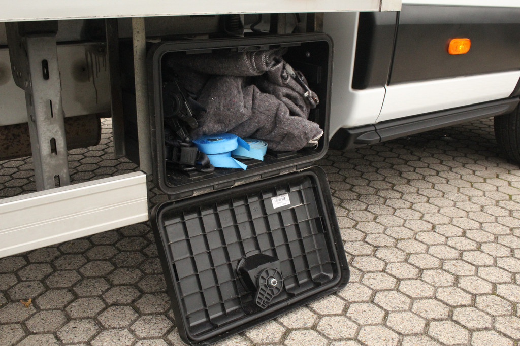 Ford Transit 350 2.0TDCI 170pk L4H1 RWD Bakwagen | DHollandia Laadklep 750kg | Camera | Cruise | Lease 466,- p/m 8