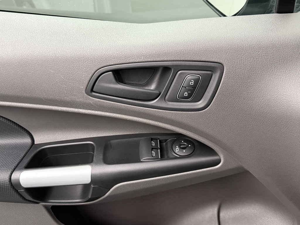 Ford Transit Connect 1.0 Benzine Business | Navigatie | Camera | Airco | Cruise | Betimmering 8