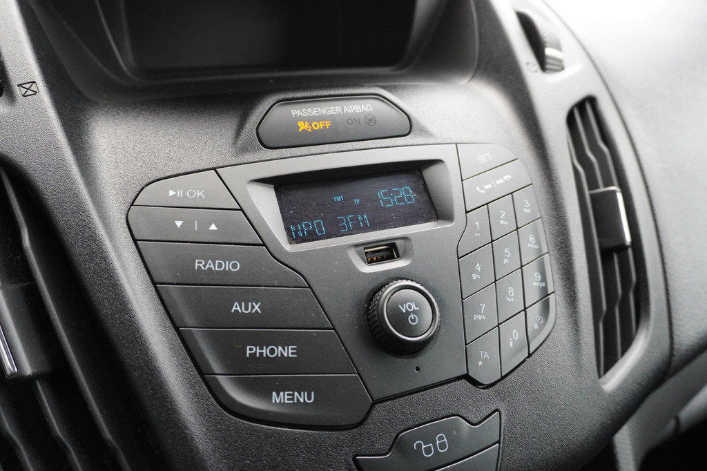 Ford Transit Connect 1.0 Ecoboost 100PK L2 BENZINE! - Airco - PDC - Trekhaak - ⬠8.950,- Marge 11