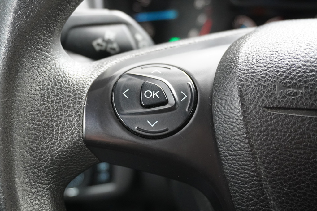 Ford Transit Connect 1.0 Ecoboost 100PK L2 BENZINE! - Airco - PDC - Trekhaak - ⬠8.950,- Marge 8