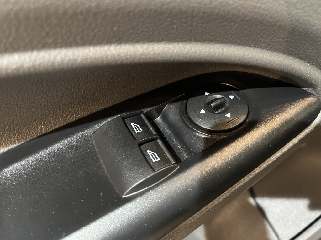 Ford Transit Connect 1.0 Ecoboost L2 Trend Benzine Servicebus / Sortimo Inrichting / Euro 6 / Airco / CarPlay / Camera / Cruise Control / Navigatie / 3-Zits / 35.000 KM !! 15