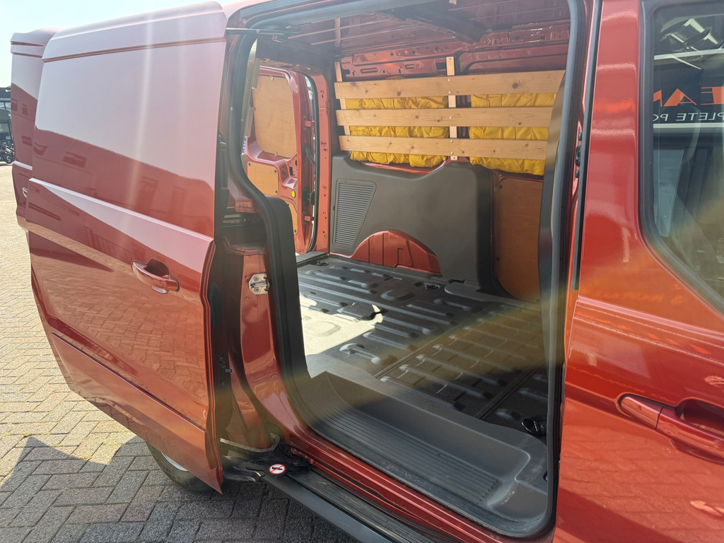 Ford Transit Connect 1.0 L2 Limited all-in prijs particulier 3