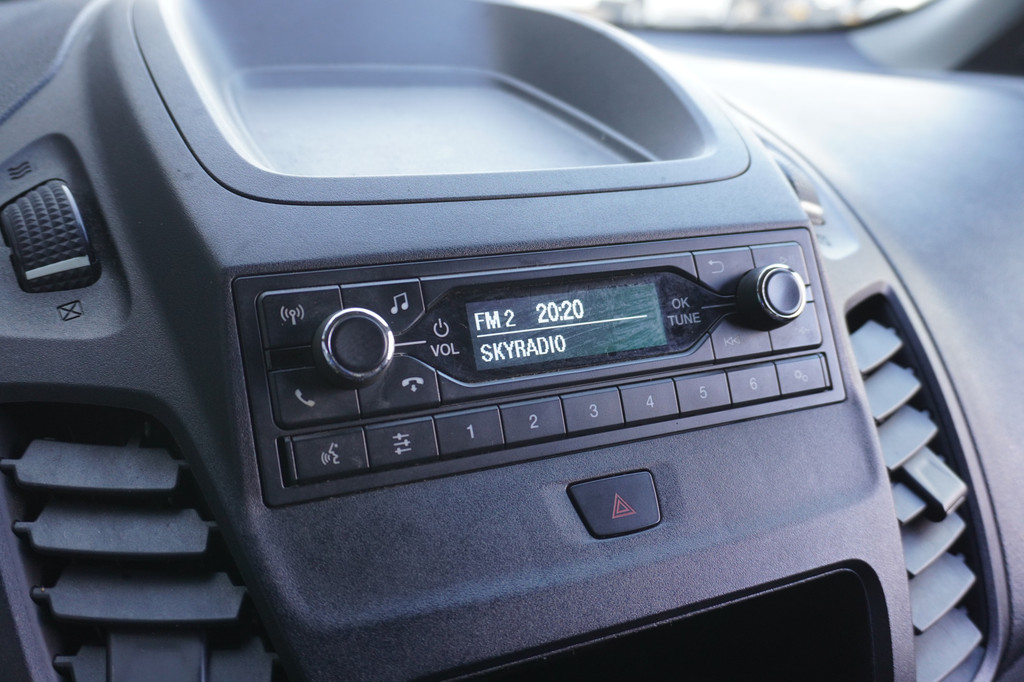 Ford Transit Connect 1.5 EcoBlue 100PK - EURO 6 - Airco - Cruise - Trekhaak - €8.950,- Excl. 11