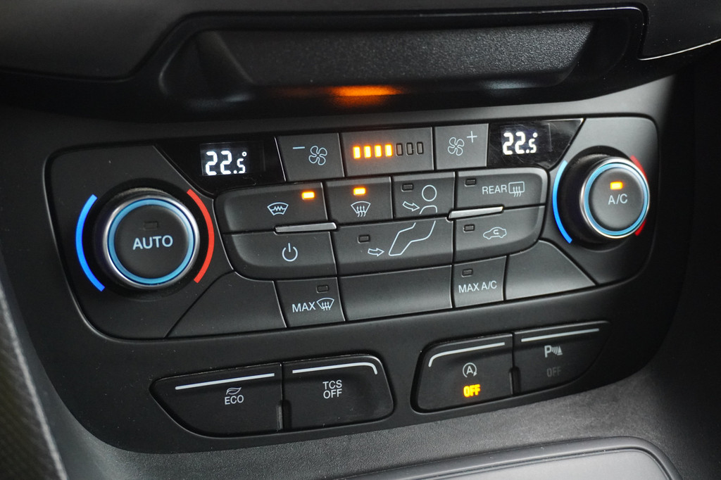 Ford Transit Connect 1.5 EcoBlue 100PK Automaat EURO 6 - Airco - Navi - Cruise - Camera - â¬11.950,- Excl. 11