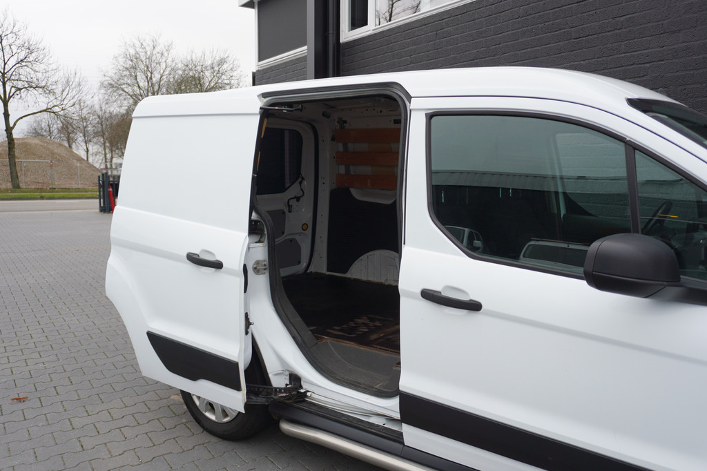 Ford Transit Connect 1.5 EcoBlue 100PK EURO 6 - Airco - Cruise - Trekhaak - â¬9.900,- Excl. 8