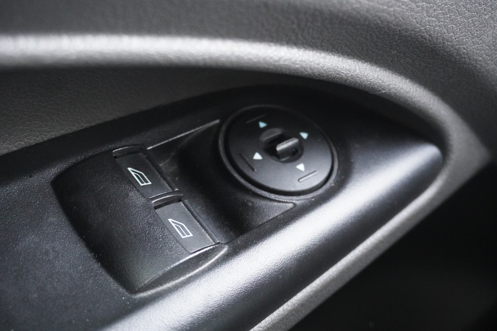 Ford Transit Connect 1.5 EcoBlue 100PK L2 - EURO 6 - Airco - Cruise - Trekhaak - â¬11.950,- Excl. 17