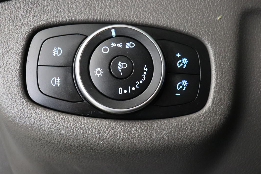 Ford Transit Connect 1.5 EcoBlue 100PK L2 - EURO 6 - Airco - Cruise - Trekhaak - €8.950,- Excl. 16